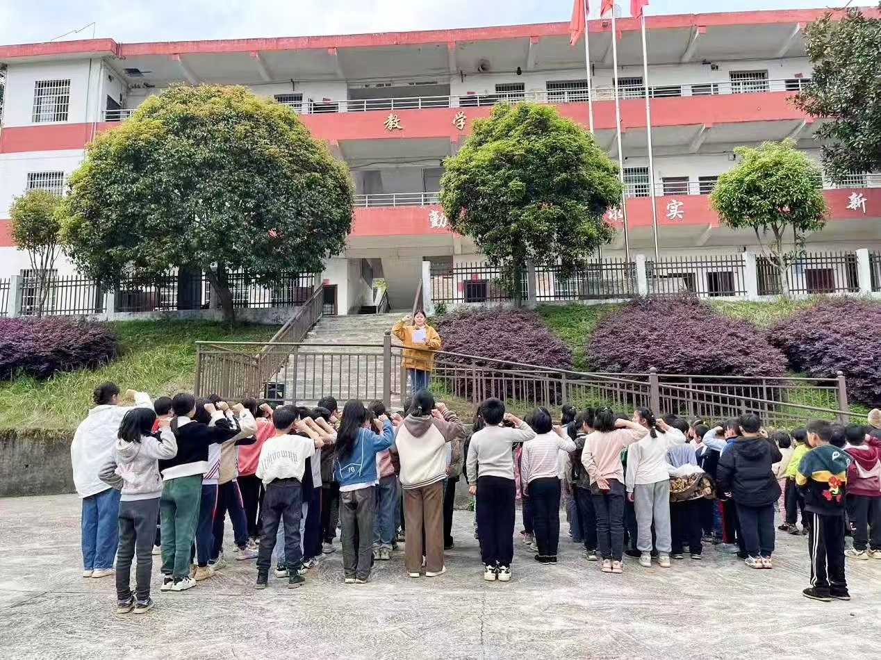 塘田市镇三青小学防溺水安全演练