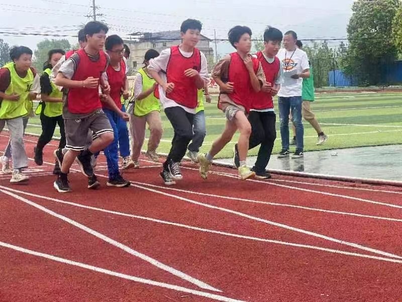 田径运动会运动员选拔活动，挖掘潜力新星