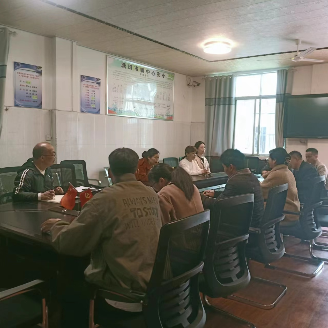 督学下校促发展