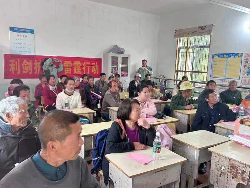 依法带娃新时代