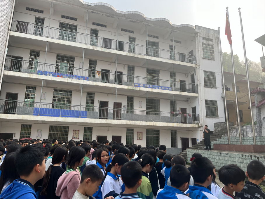 教育驱诈，守护青春