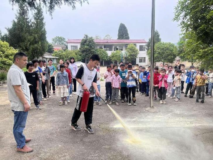 学一点消防知识，多十分平安保障