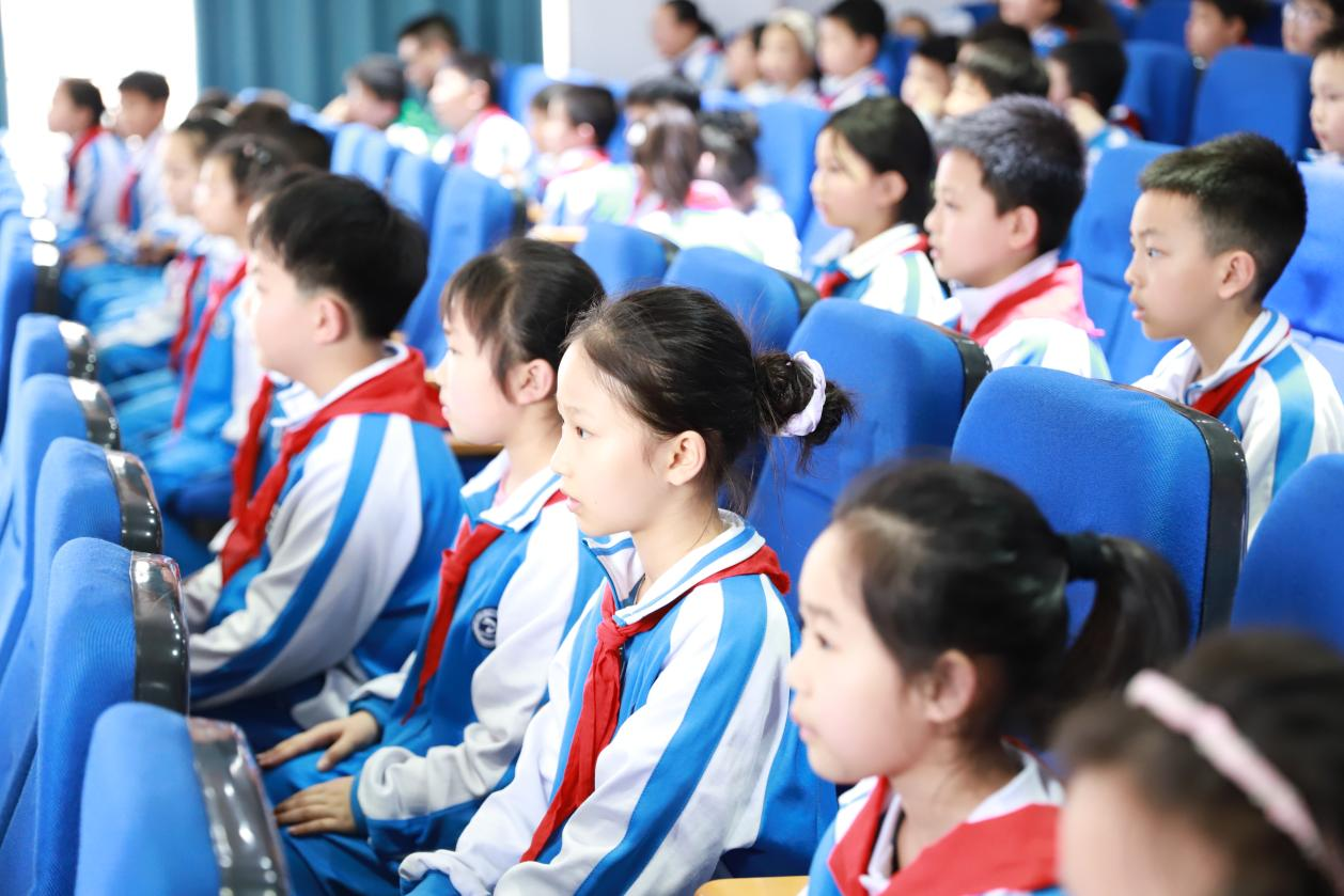 城区二小开展“中医药文化进校园”系列讲座