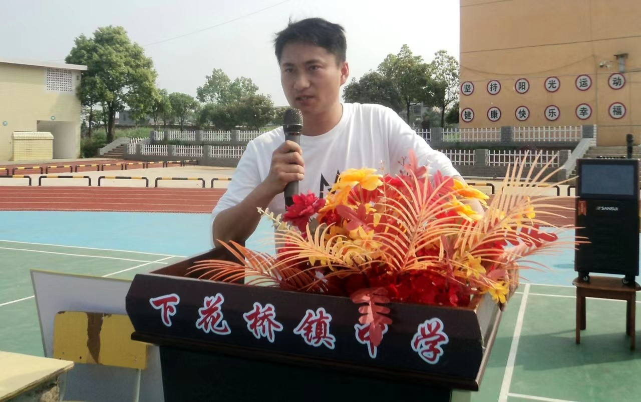 下花桥镇中学防溺水作为重千钧安全工作来抓