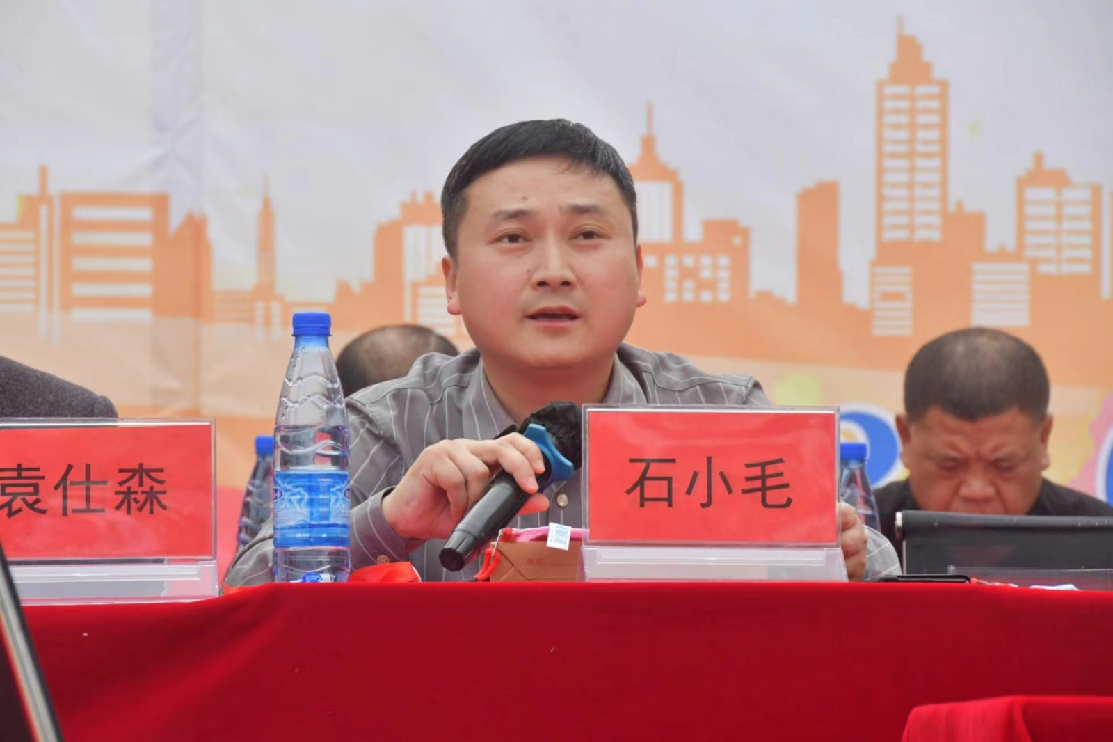 新邵县资江中学：牵手衡水教育签约打造高端教育品牌