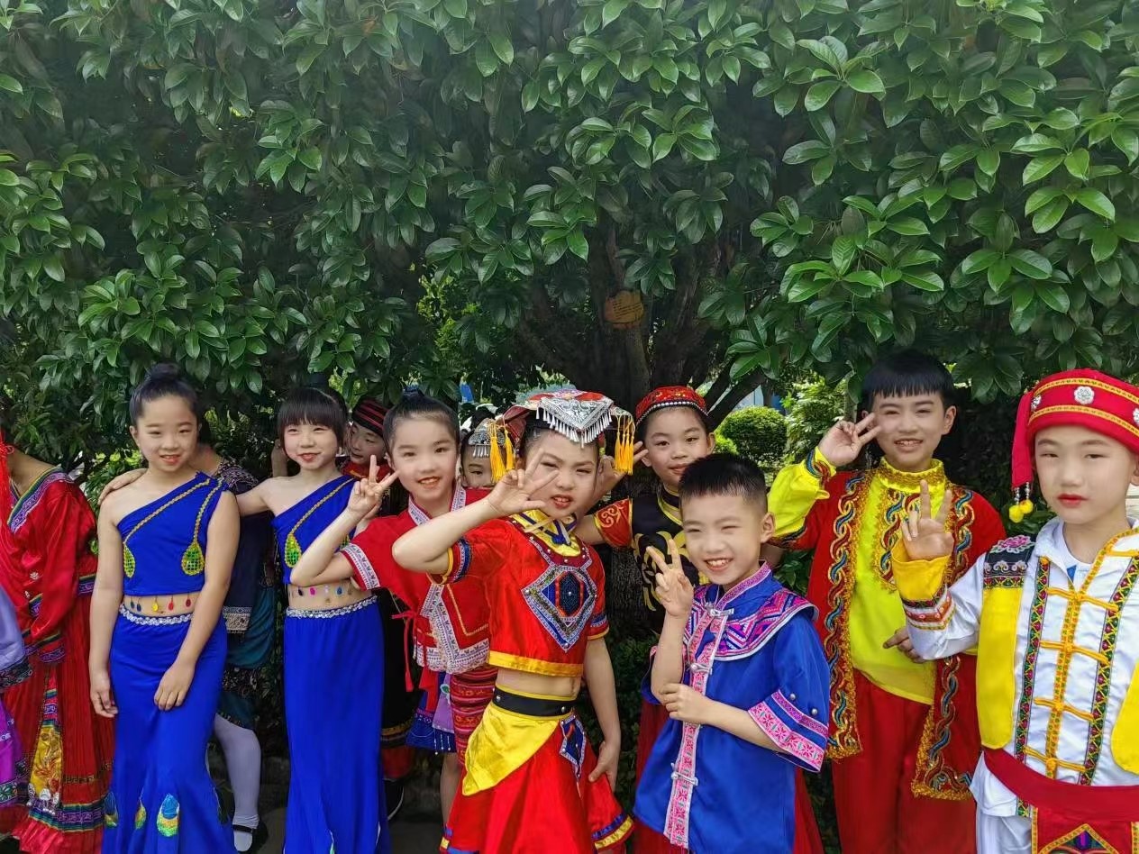 城区二小：用心孕育“石榴籽”，校园盛放“团结花”