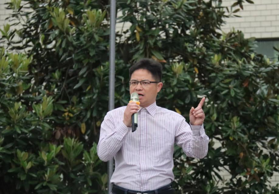 新邵县第二中学举行“三防”安全教育宣誓仪式