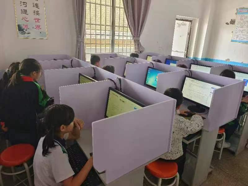 五峰铺镇中心完小举行国家义务教育质量  监测模拟演练