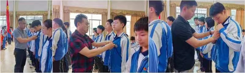 塘渡口中学举行新团员入团仪式