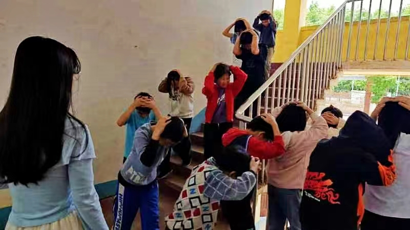 筑牢安全防线，安全铭记心间