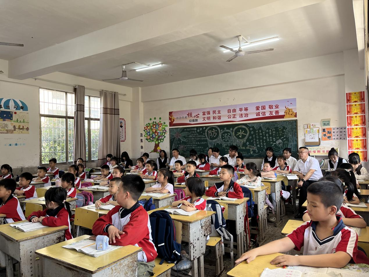 凝“心”聚力促成长，教学视导提质量