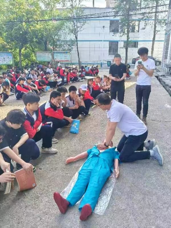 筑牢和谐校园的安全底线