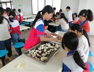 落实劳动教育，弘扬体育精神