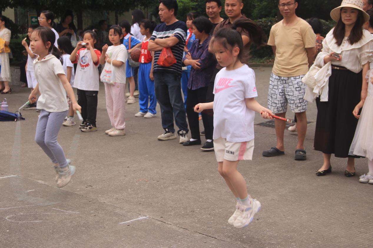 城区二小体育节：多彩活动，点燃成长激情