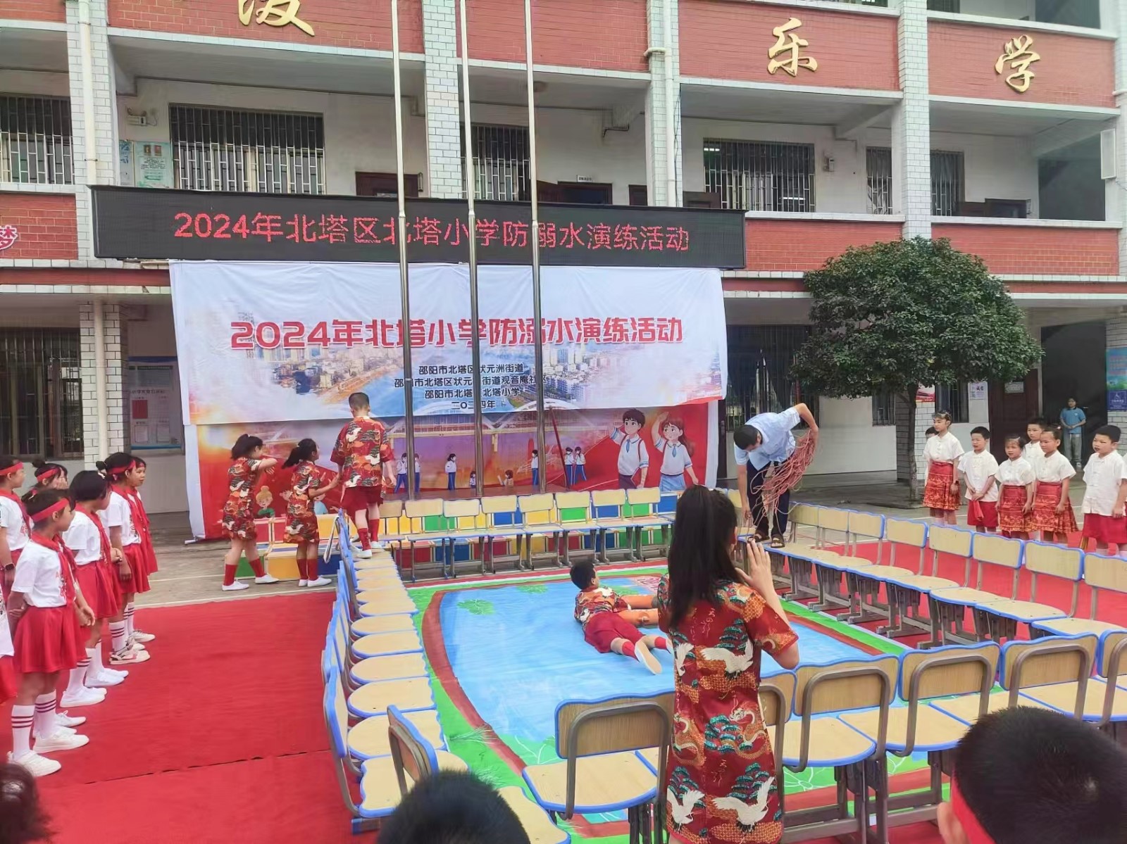 齐心防溺水  安全伴“童”行