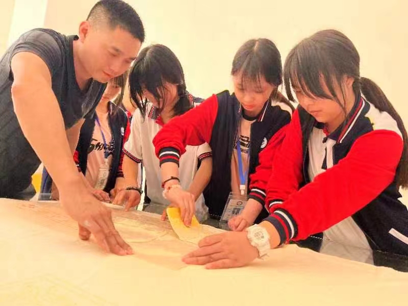 向“青草”更深处融合