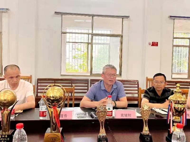 围桌话职教，戮力谋发展