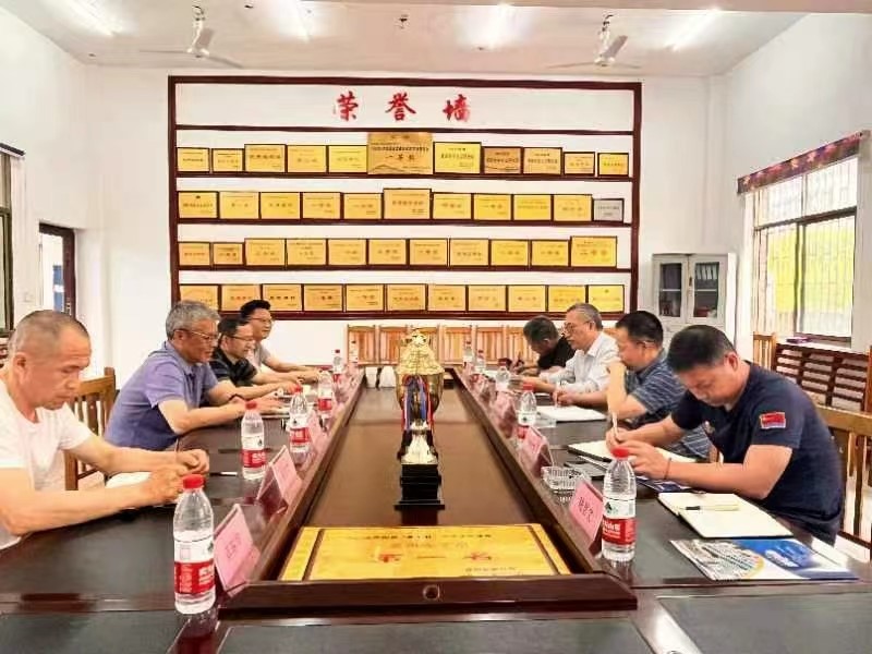 围桌话职教，戮力谋发展