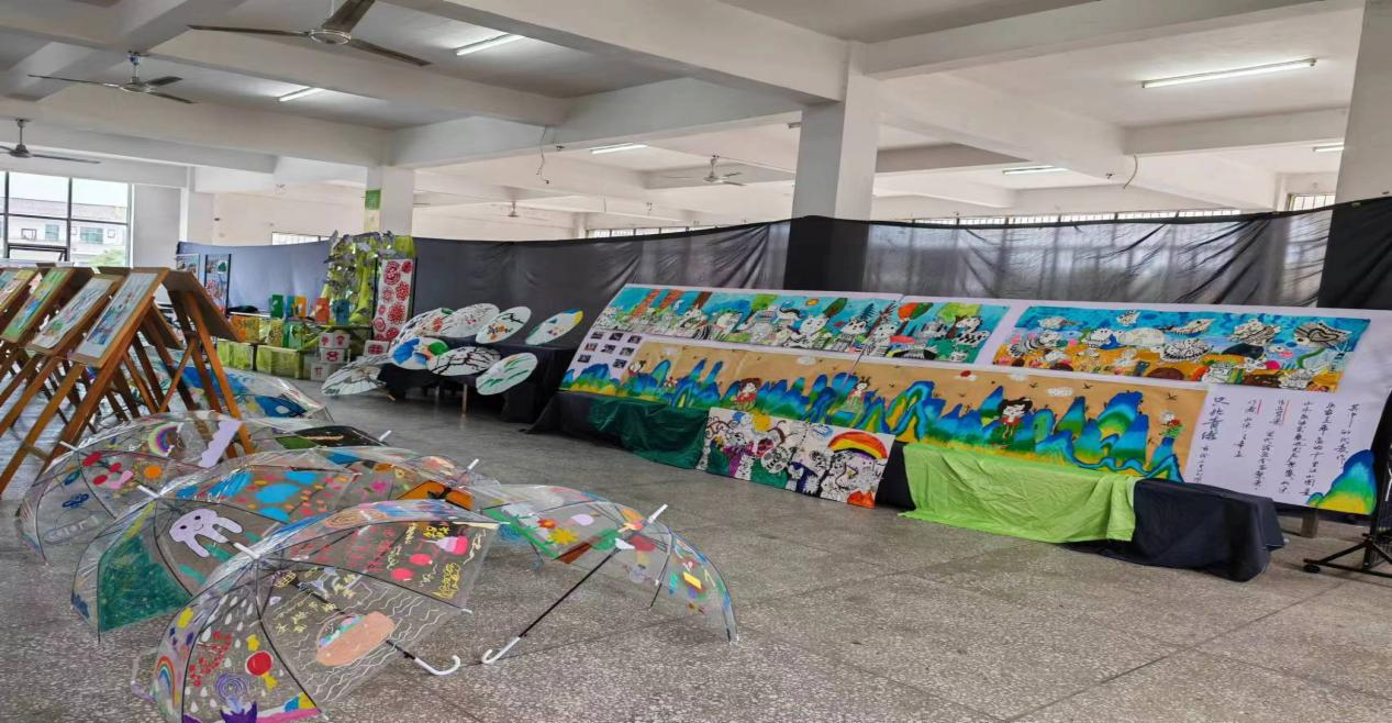 “同心向党，梦想启航”