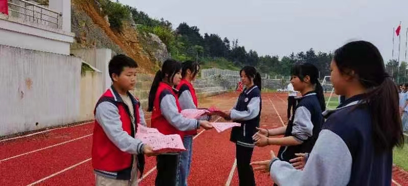 未来在前方，早恋不必行