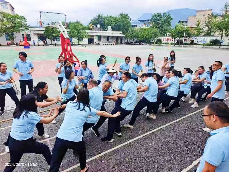 拔河比赛|凝心聚力“拔”出精彩  “绳”采飞扬跃动梦想