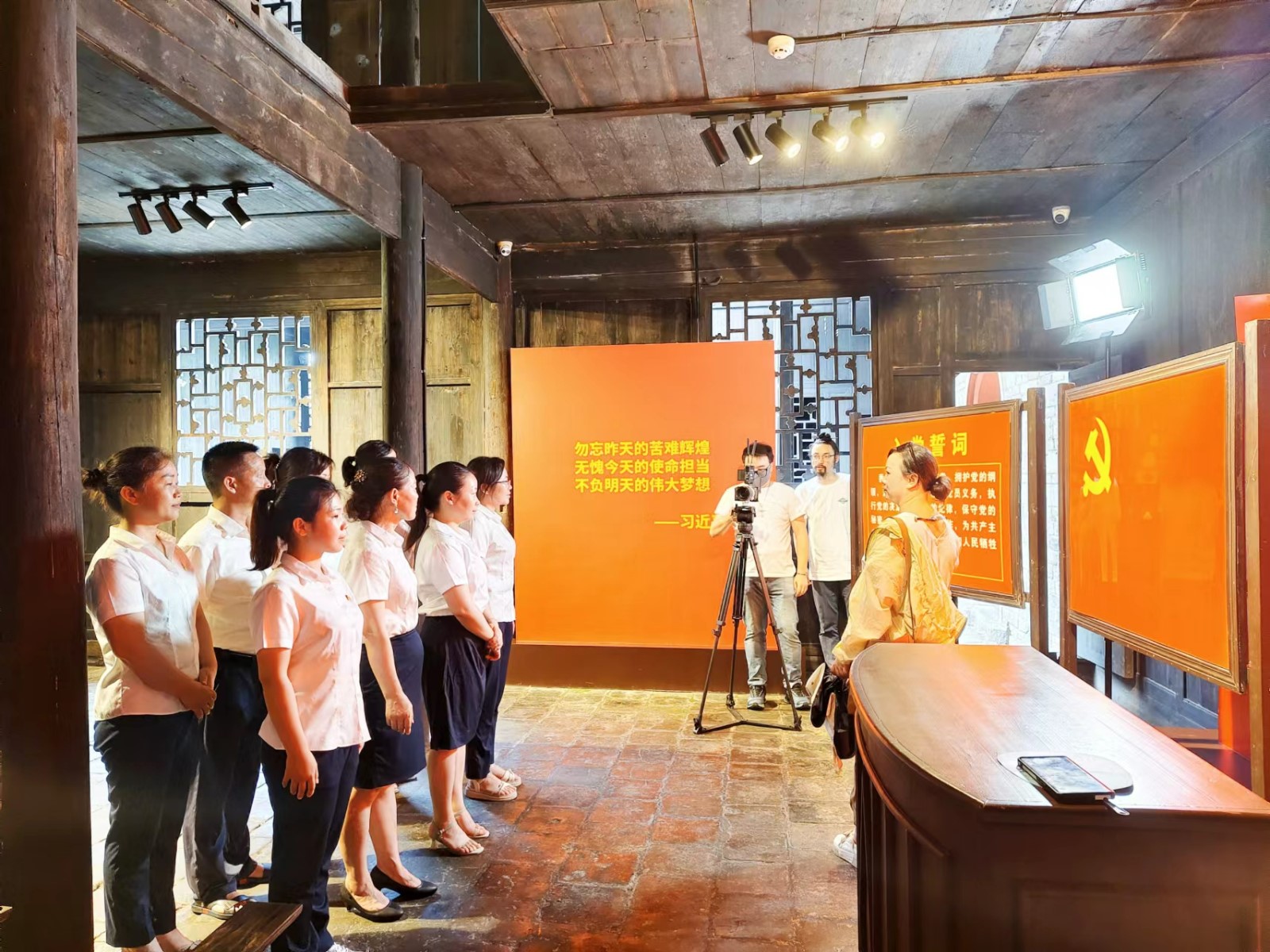 塘田市镇中心完小配合录制理论宣讲栏目《邵声悦耳》第一期片头