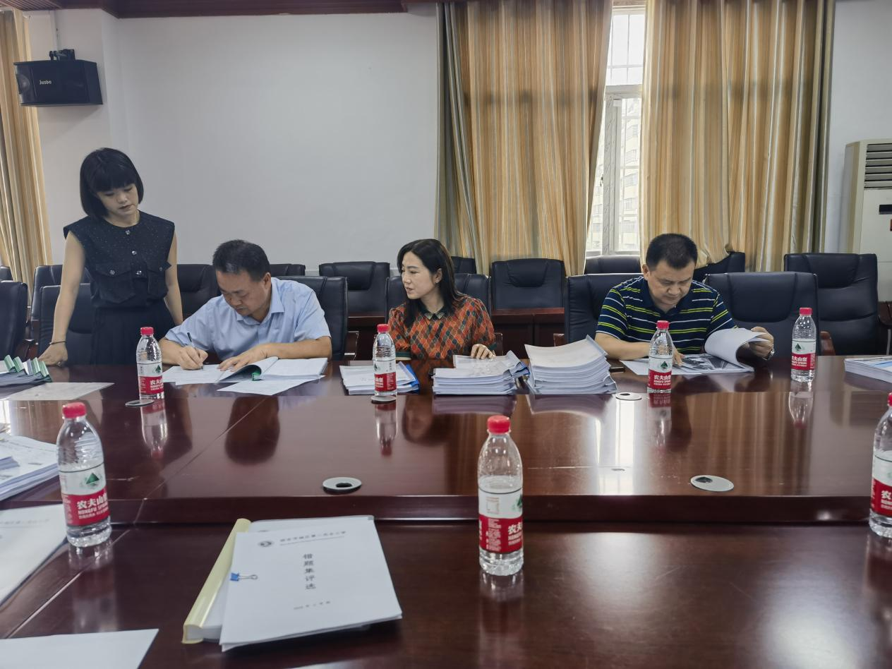 城区二小迎接宋家塘街道中心学校期末检查考核