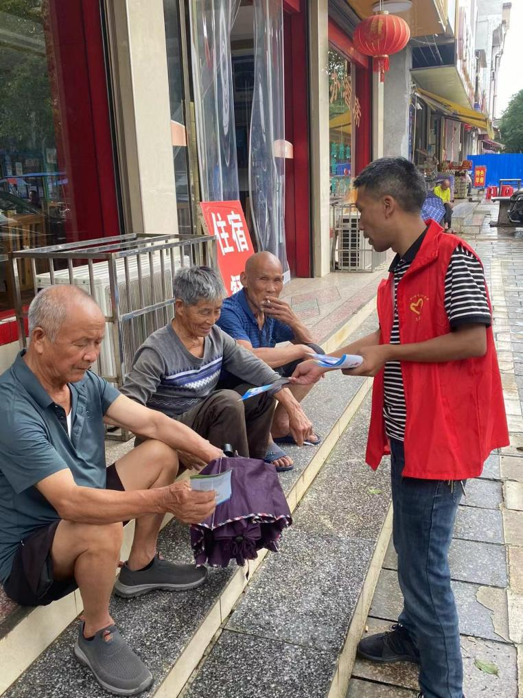 新宁县崀山镇开展“安全生产月”集中