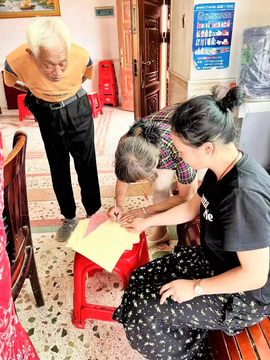 携手防溺水，温暖家访行