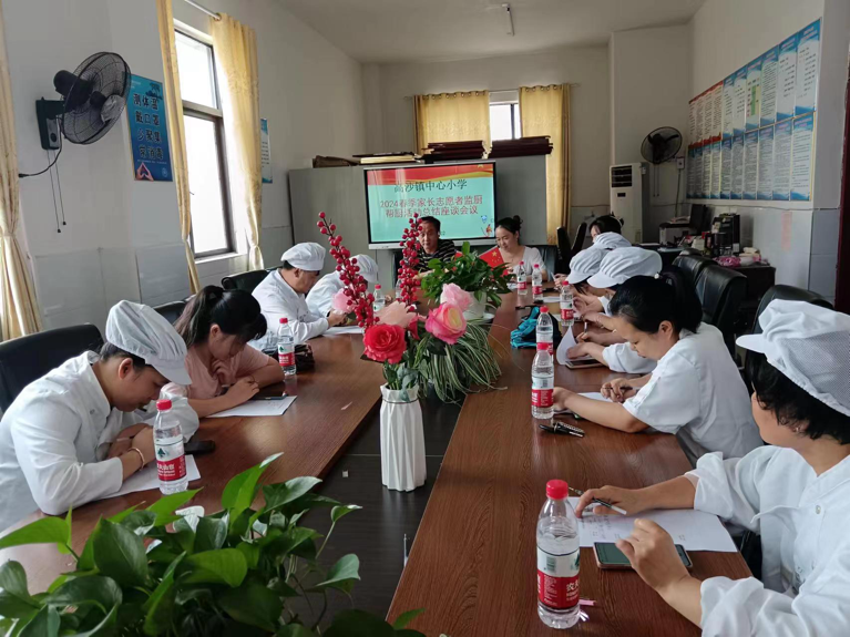 一路同行感恩有你 回首展望共话未来