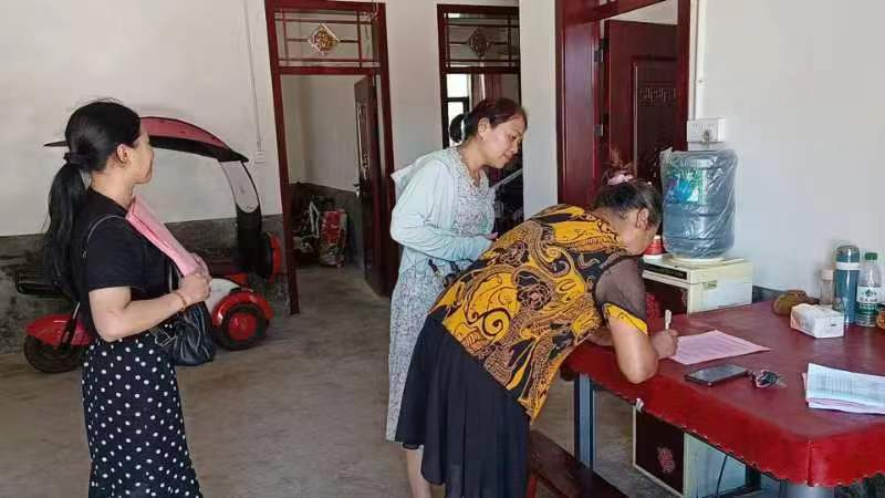 温情家访，平安度夏