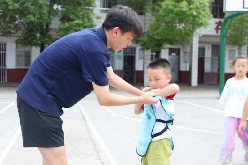 高沙校园排球，点燃激情与团结之火