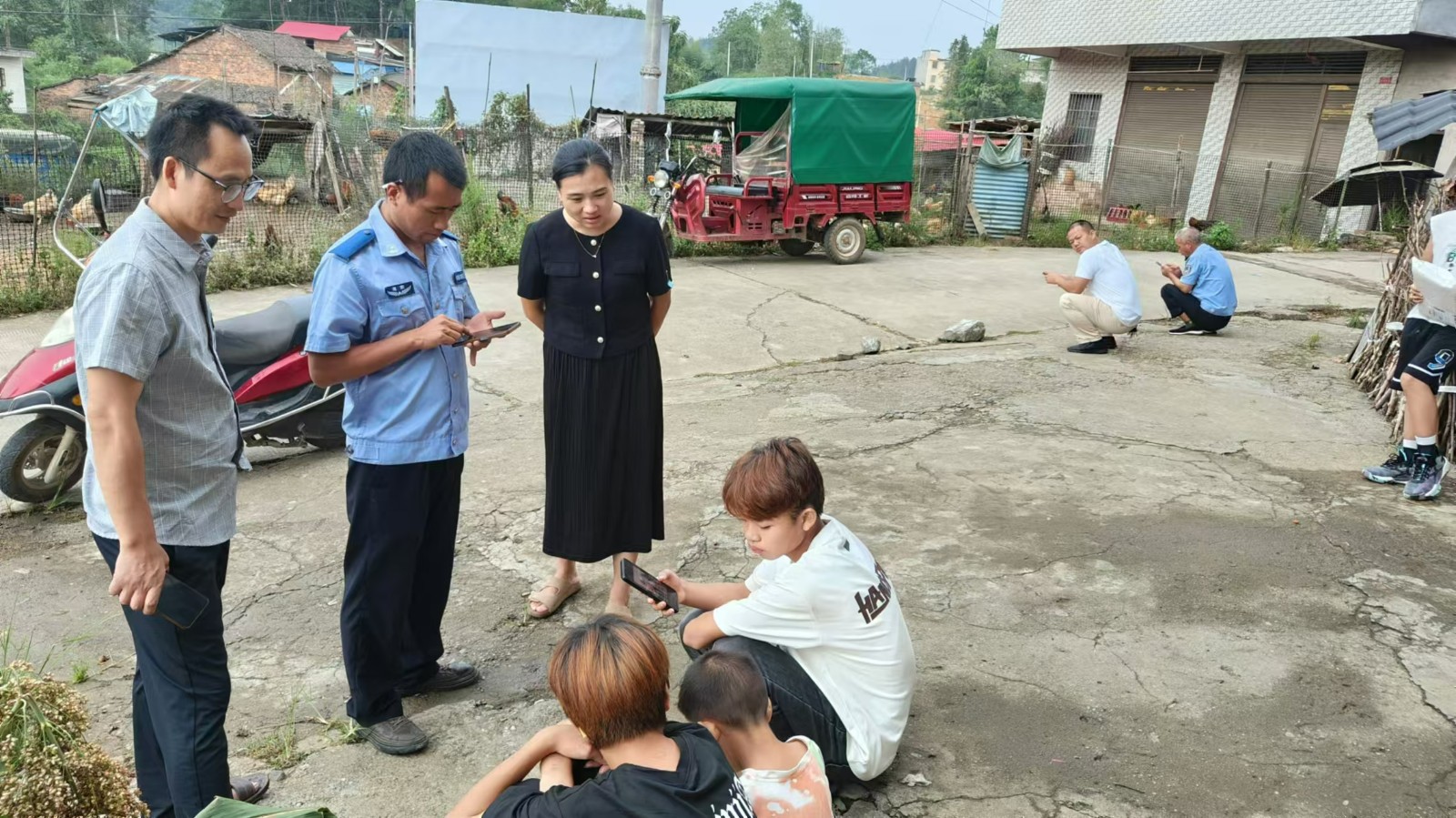 蔡桥乡中学开展校园周边交通整治行动