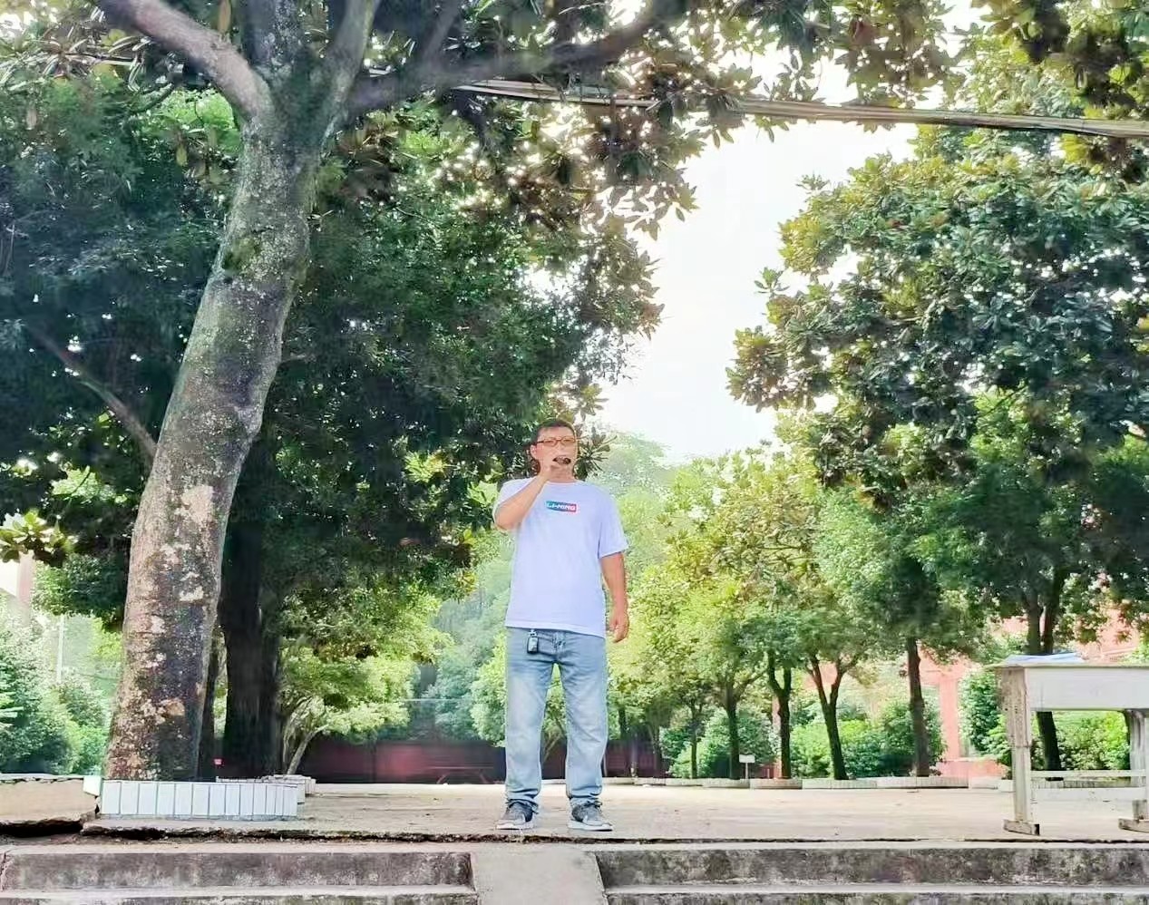 下花桥镇中心完小新学期开学典礼