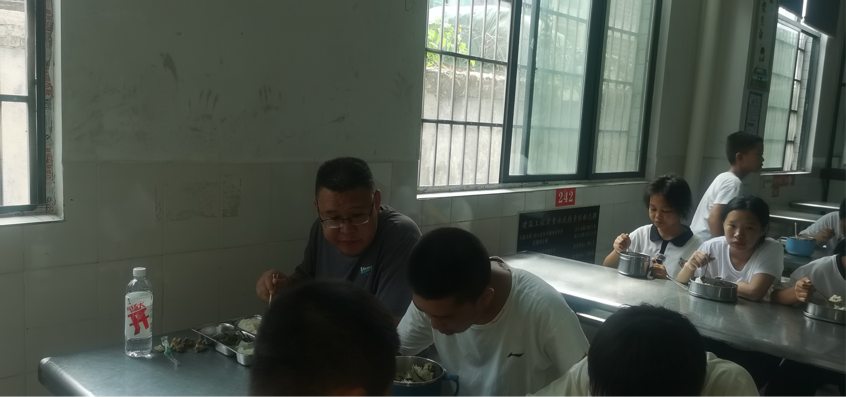 “餐”与陪伴，“味”爱而来