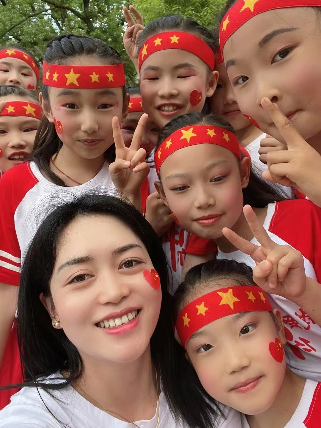 仰望星空   脚踏实地