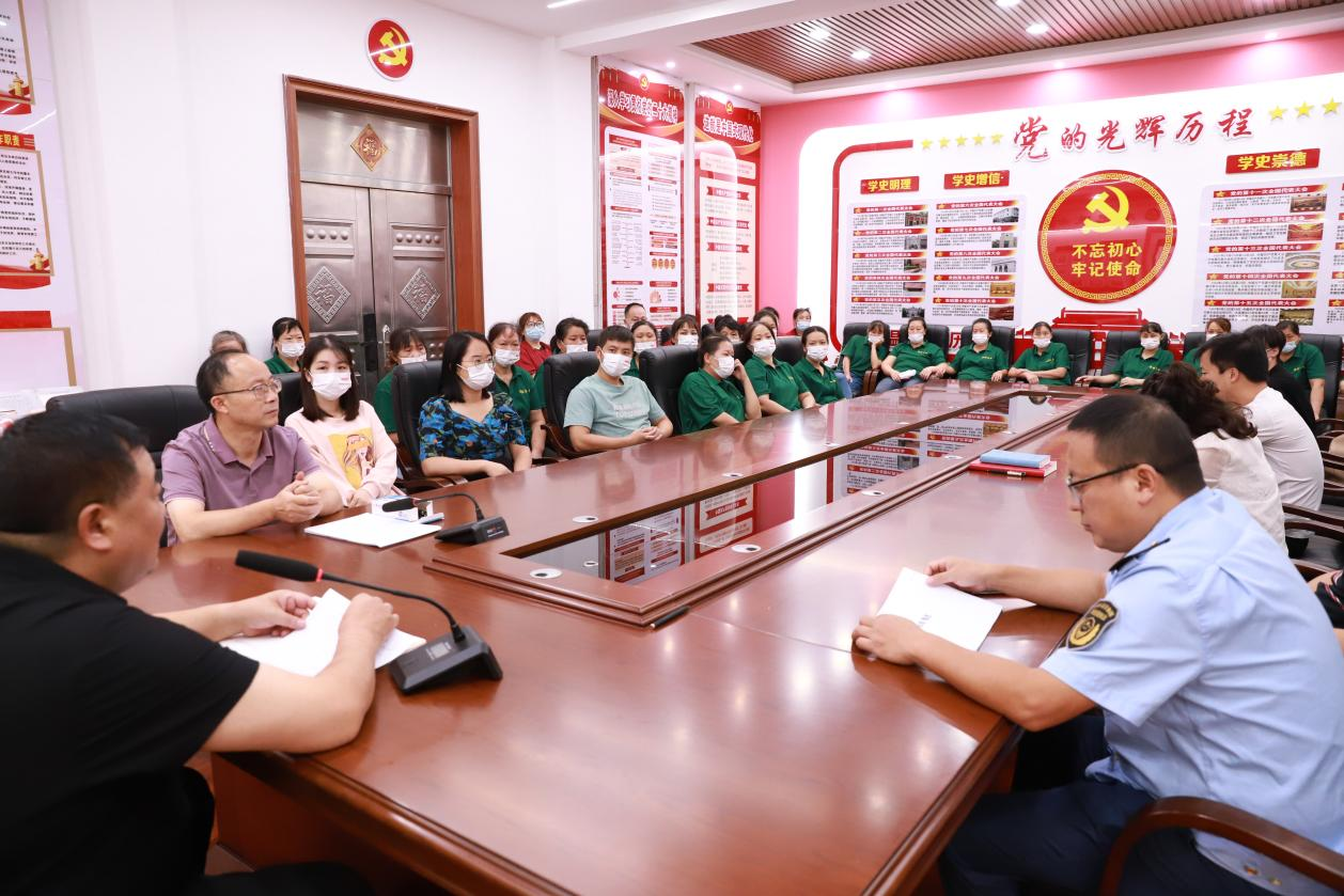 强化食品安全意识  筑牢校园健康防线