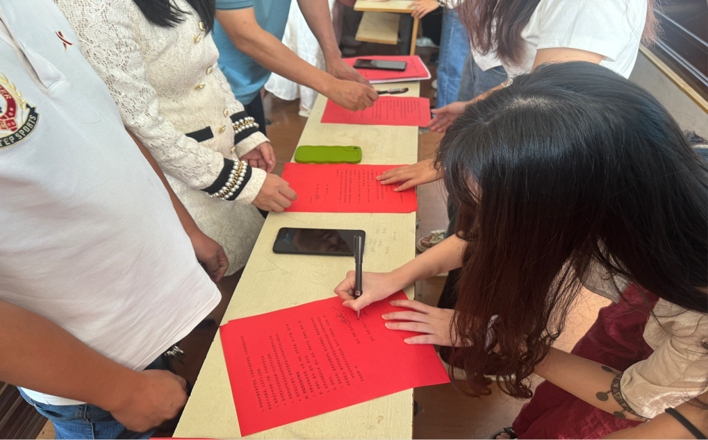 小溪市镇中学2024至2025学年校本研修开幕式暨青蓝结对仪式