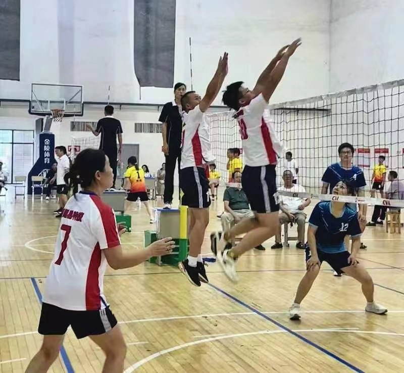 活力飞扬展英姿，凝心聚力创佳绩