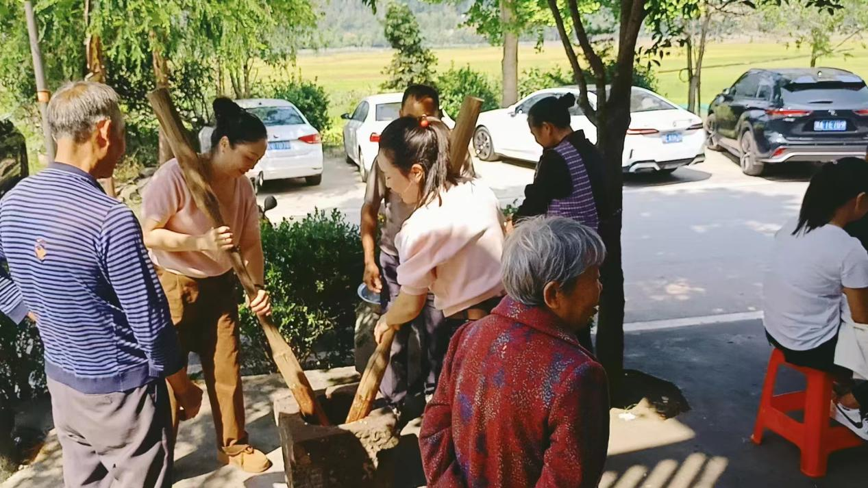 “情暖重阳时”