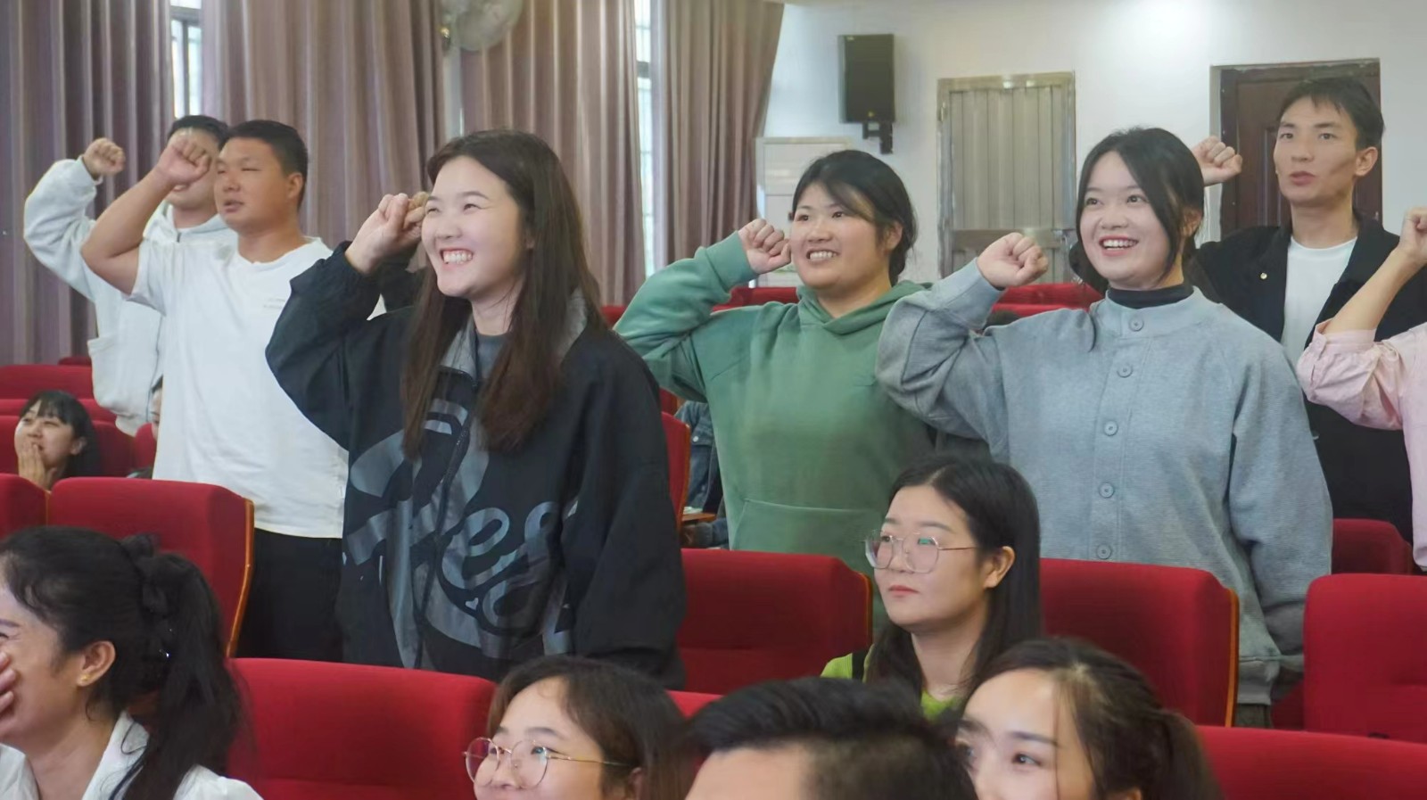 一青一蓝一传承，砼心砼德同铸梦