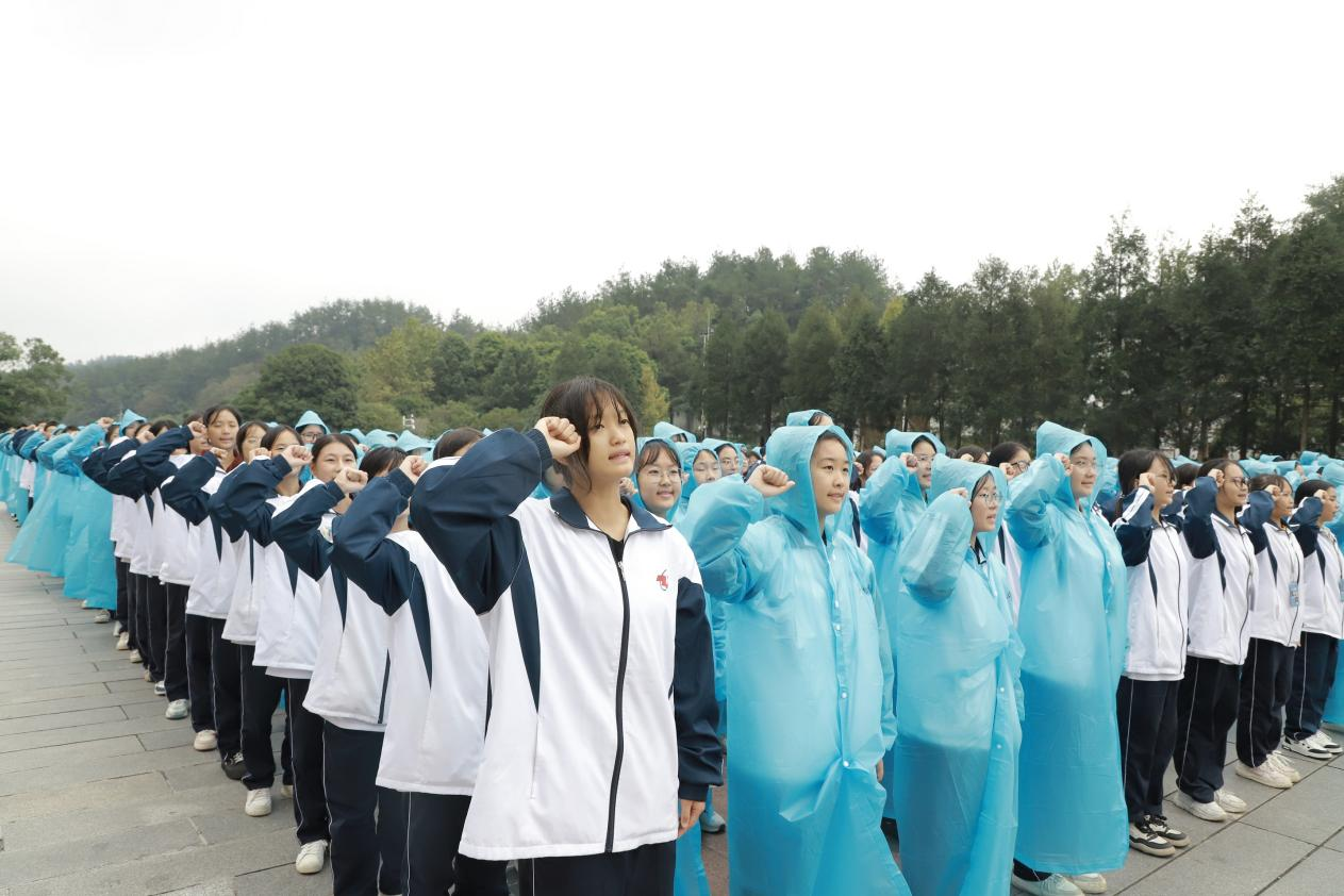 隆回二中全员参与“我的韶山行”红色研学