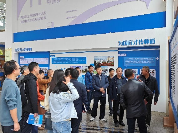 隆回二中到皇仓中学开展校际交流