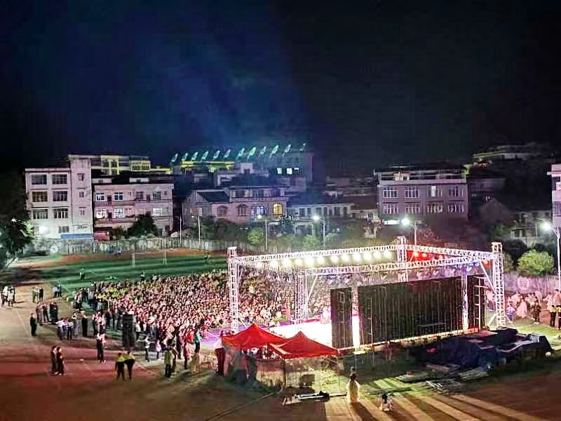 梦想轻翔  不负芳华