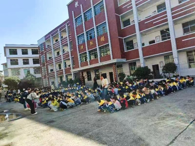 白仓中心完小 秋季消防演练圆满成功