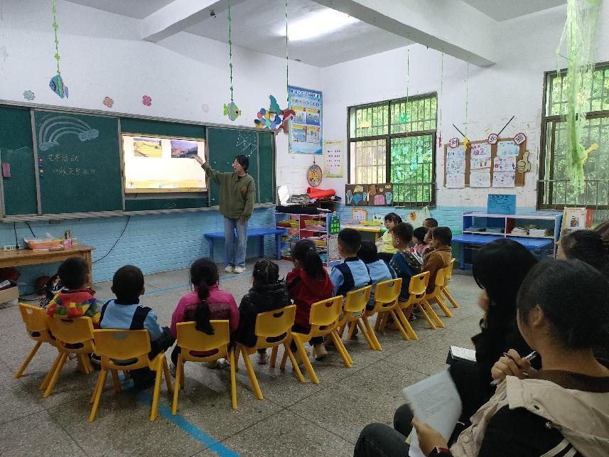 新星闪耀，启智未来