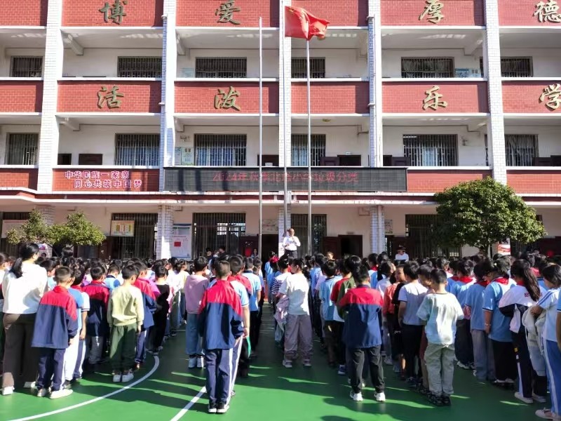 “垃圾分类齐动手，北塔学子共文明”