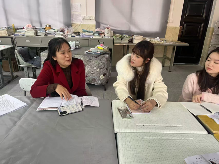 隆回县教研室送教到瑶乡