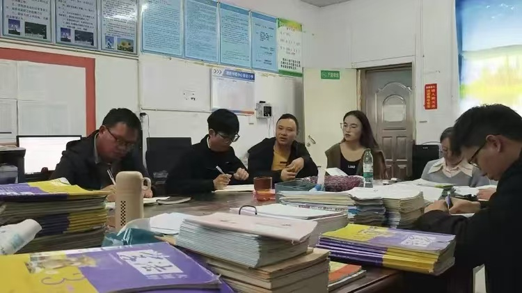 塘田市镇中心学校成功举办优质示范课观课议课大赛