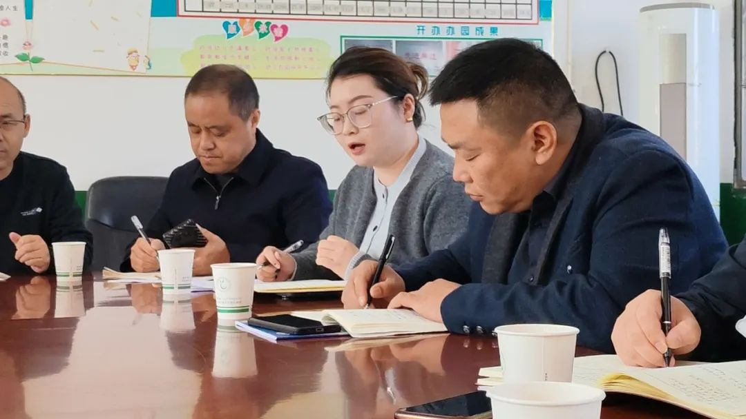 凝心聚力  博采众长